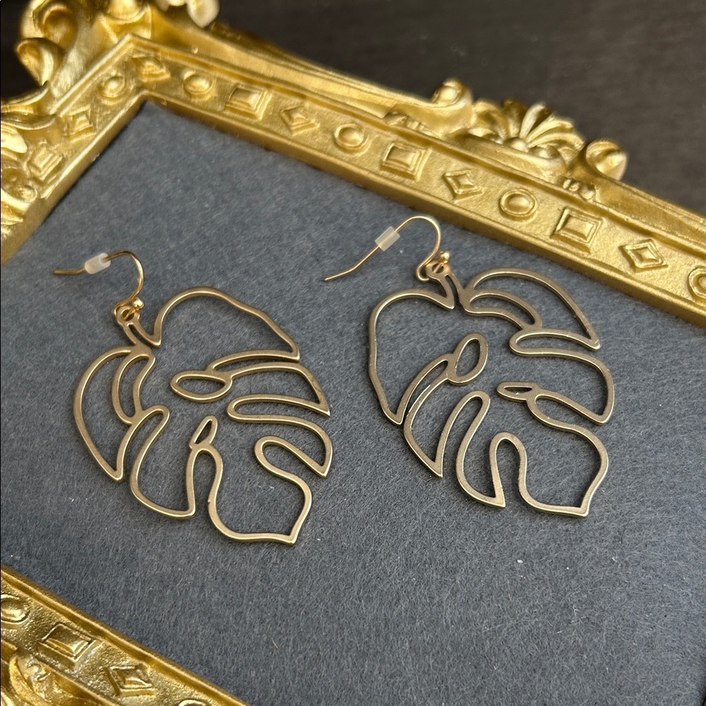 Gold Monstera Leaf Drop Earrings - Women Jewelry